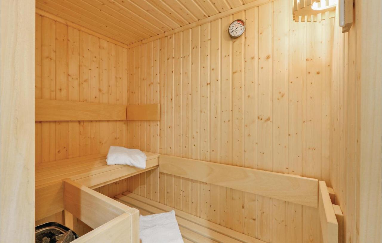 Cozy Apartment In Luebeck Travemuende With Sauna Eksteriør bilde